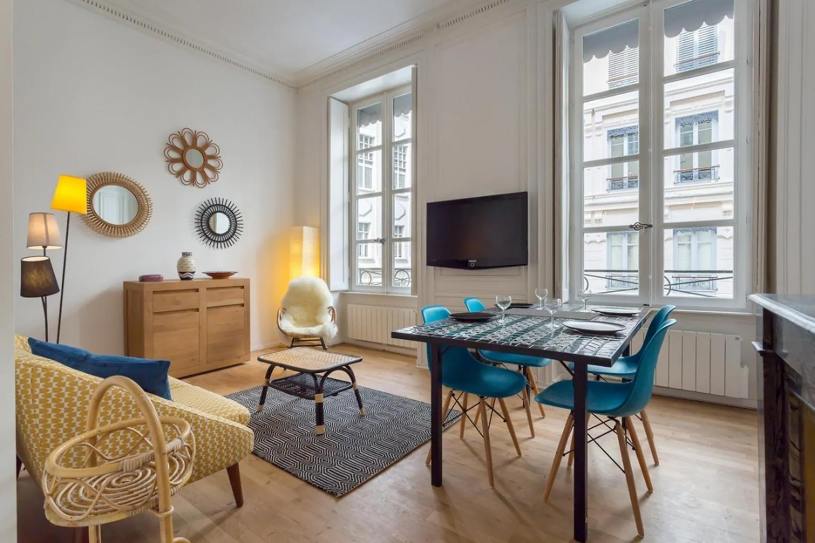 Patchwork - Location Meuble T2 - Lyon 2 Apartment